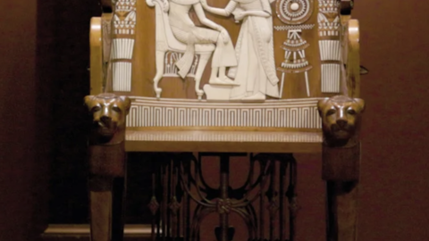 Tutankhamun throne replica