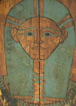 Detail of Mut-iy-iy Coffin that came to the museum from modern-day Thebes, Egypt, between 1901 and 1902.